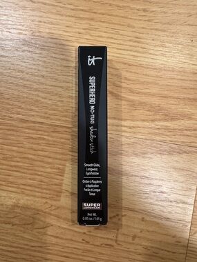 it cosmetics Superhero No-Tug Shadow Stick - Brand new in box Gallant gold